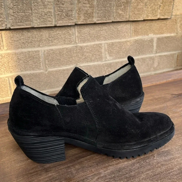 Fly London Black Suede Low-Ankle Slip-on Bootie Size 39 - Picture 6 of 11